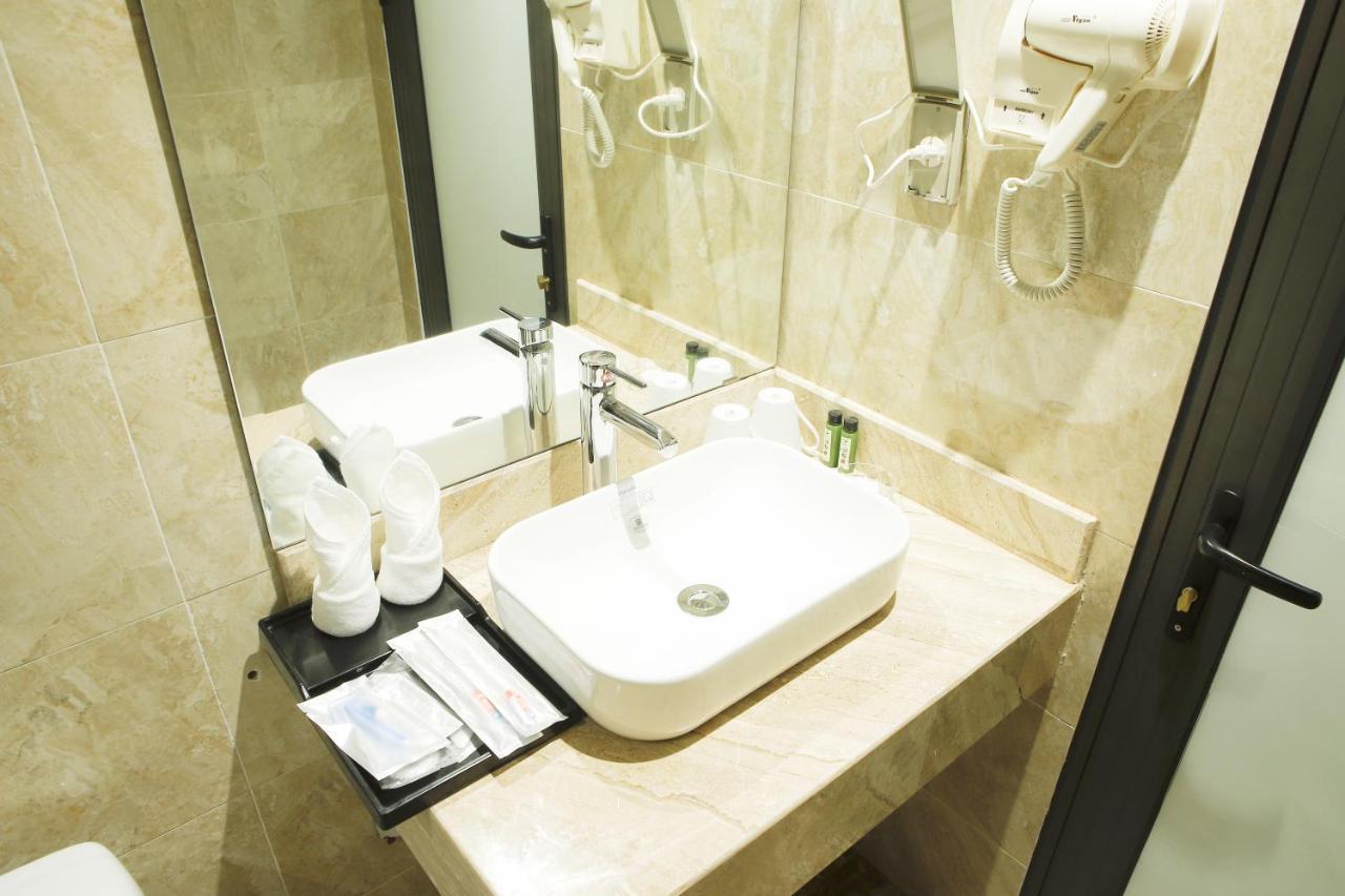 Galaxy Hotel Thai Nguyen Bagian luar foto